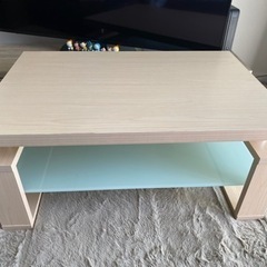 【お譲りします】お洒落なガラステーブルの画像