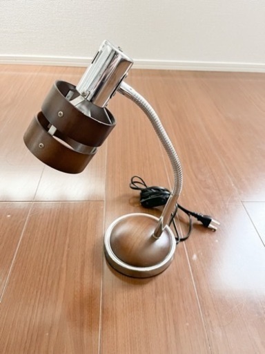 【お譲り先決まりました】ニトリ　テーブルランプ