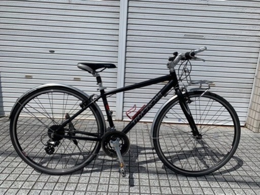 【クロスバイク】トライクロス　ミヤタ製　ブラック　泥除け、前キャリア付　若林自転車　唐崎店　SALE中❗️