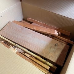 木材破片 焚き火 キャンプ用に
