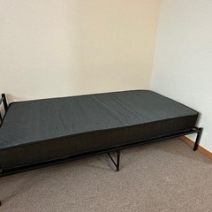 ニトリのシングルベッド(マットレス付き)の画像