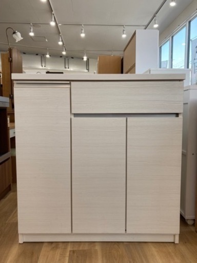 取りに来れる方限定！3枚扉　キッチンカウンターです！！