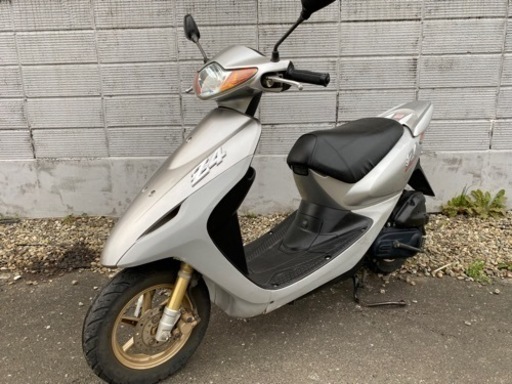 ☆ディオ Z4.希少FIモデル.自賠責3年付！フロントカウル・シート・オイルなど交換済☆色々整備快調！50ccスポーツスクーター☆