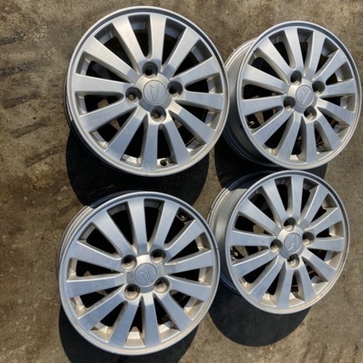 ダイハツ純正14インチホイール