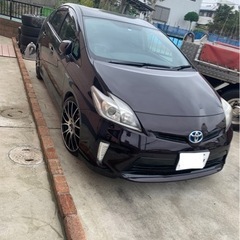 トヨタ　プリウス 30後期　S