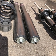 E12ノートe-power nismo s 純正サス・ショック一式の画像