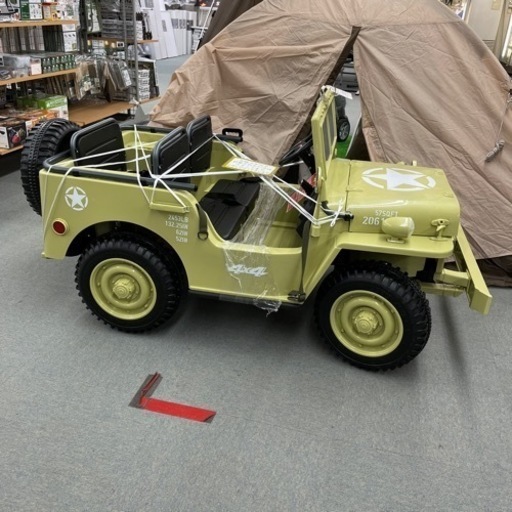 こども用電動乗用玩具ミリタリー風トラック　1090000670333
