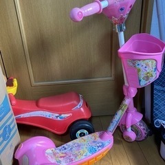 キックボード　三輪車