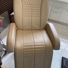 エステマッサージベッド中古　5月中旬まで