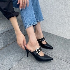 ベルトベージュパンプス♡大きいサイズ 25.5-26cmの画像