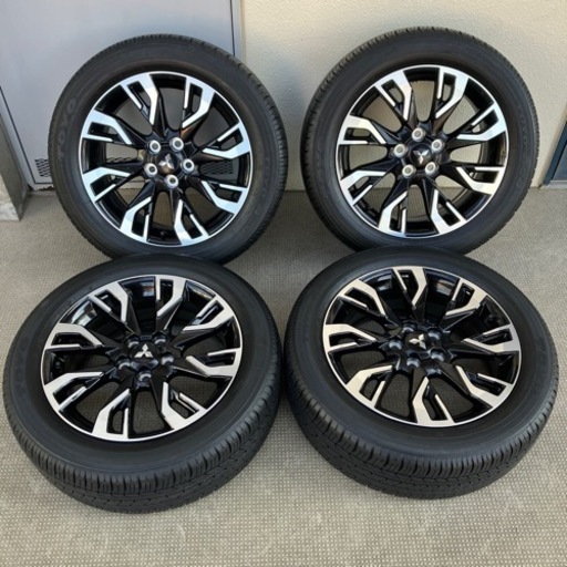 アウトランダー　タイヤ　ホイール18インチ