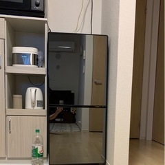 冷蔵庫（ブラックミラータイプ）
