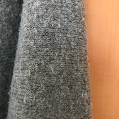 UNIQLO グレー　膝下　フレアスカートMの画像