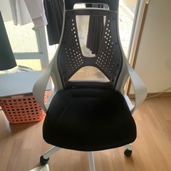 オフィスチェア　3000円　