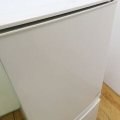 配達設置無料！ SHARP 便利などっちもドア 137L 冷蔵庫 CL35の画像