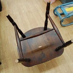 美品 北海道民芸家具 キャプテンチェア アームチェア 椅子 肘付き イス ① 北海道民芸家具(HOKUMIN)のカバ無垢材を使用した、キャプテン