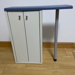 トイレ　収納棚