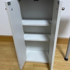 トイレ　収納棚の画像