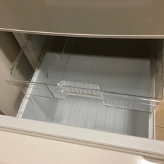 パナソニック冷蔵庫138ℓ、ハイアール洗濯機4.5㎏の画像