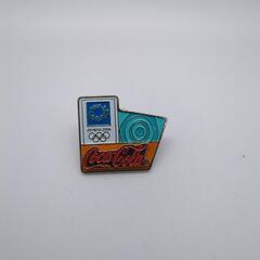アテネオリンピック　ピンバッチの画像