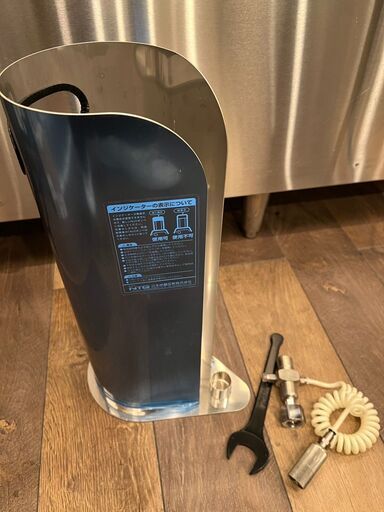 エスプーマ アドバンス（充填機）とディスペンサーMサイズ、Sサイズ各1個