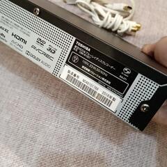 TOSHIBA東芝 REGZA  HDD＆ブルーレイディスクレコーダー　Wチューナー(2番組同時録画可能です)

型名 DBR-W1007     2018年製造
・2番組同時録画 
・内蔵HDD1000GB 
・BD/ DVDドライブ
・430x46x210 mm   2.4 kg
・外付けUSB-HDD対応（最大6TB 4台同時接続可能）
HDDは1TBもあり最高画質で地デジ約129時間 (BSは91時間)12倍録画で約1085時間とたっぷり録画出来ます。

の画像