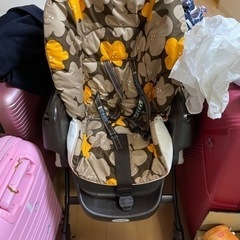 コンビ　ハイローチェア　新生児〜4歳