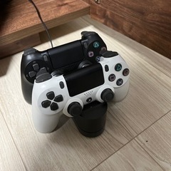 値下げしました！PS4 ホワイト　500GBの画像