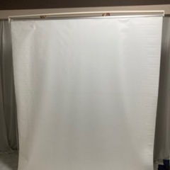 【最終値下|本日31日処分】プロジェクターロールスクリーン