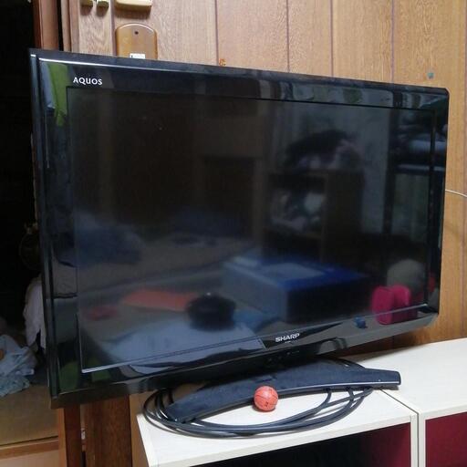 シャープアクオス32型