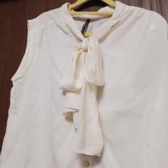 値引✨３月２９日まで！ブラウス&ワンピースの画像