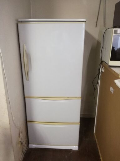 ■No.22 ★ SANYO 冷蔵庫 値下げ 3000円 ３ドア 250L SR-25
