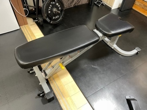 ※定価6万円※インクラインベンチ　レッグカール付き　筋トレ