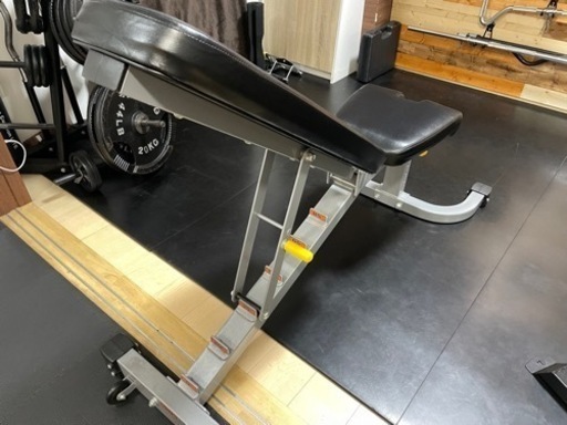 ※定価6万円※インクラインベンチ　レッグカール付き　筋トレ