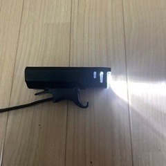 LED 自転車 ライト 自動点灯 充電式  防水 簡単設置の画像