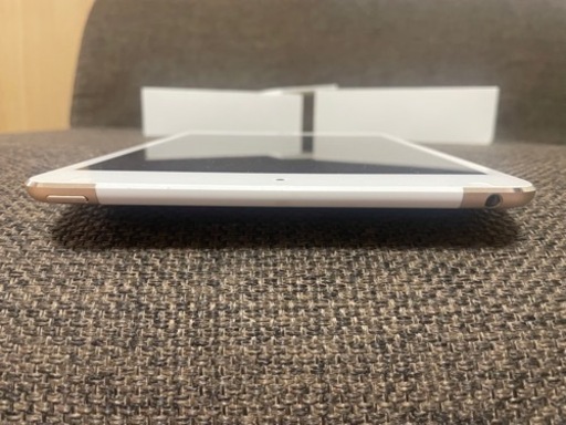 iPadmini第4世代Wi-Fi+Cellular