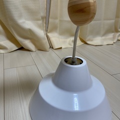 ペンダントライト　E26 コードリールと電球付き