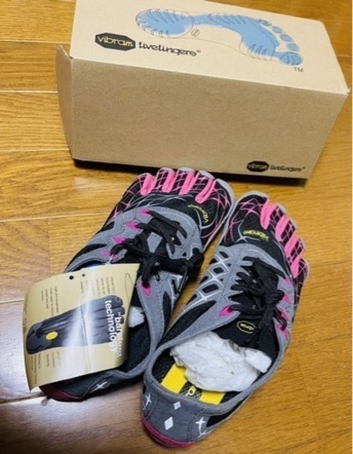 ビブラム　ウォーキングシューズ新品