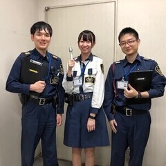 ★施設内での受付・巡回…施設警備員◎入社祝金２０万円（規定有）現...