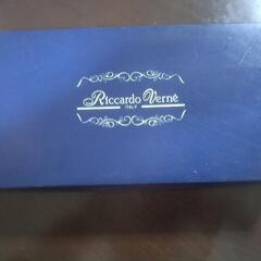 イタリアのデザイナー　リカルド・ベルネシリーズのフォーク5本、スプーン大小5本ずつの画像