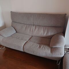 ソファ　30(木）に取りに来れる方限定 　差し上げます