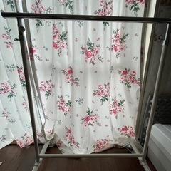 美品　ハンガーラック　アイリスオーヤマ