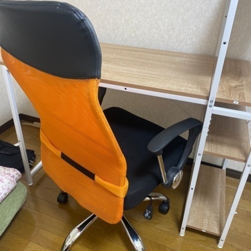 4/7までに引き取りにきていただける方に！【デスク・美品】