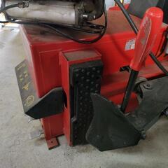 CORGHI タイヤチェンジャーの画像