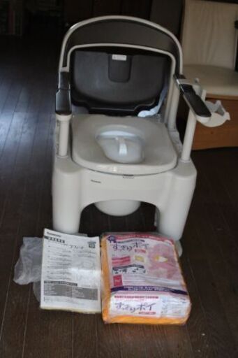 ポータブルトイレ　ラフィーネ　Panasonic　未使用品