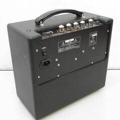 ss4873　ルイス　ギターアンプ　LGA-15 2　ブラック　小型　Louis　練習用アンプ　15W　黒　エレキギター　自宅　家庭の画像