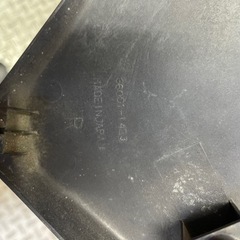 ゼファー400 純正？サイドカバー　の画像