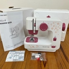 ※決まりました① 中古　ヌエッタ　コンパクトミシン　NUE-1  