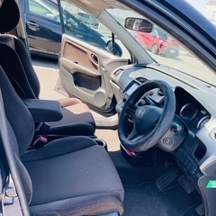 20年式のホンダストリームの画像