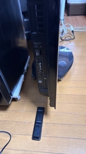 中型〜大型テレビ番号86 HITACHI 2015年製 37インチ 大阪府内 配達設置無料 保管場所での引き取りは値引きします